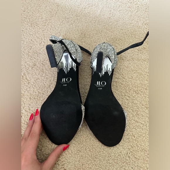 JLO heels - Picture 4 of 4
